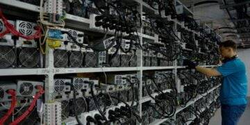 Pegawai Sekolah Mencuri Listrik di Kampus Untuk Mining Bitcoin