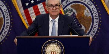 Ketua Fed Jerome Powell memperingatkan suku bunga bisa naik lebih tinggi dari yang diharapkan