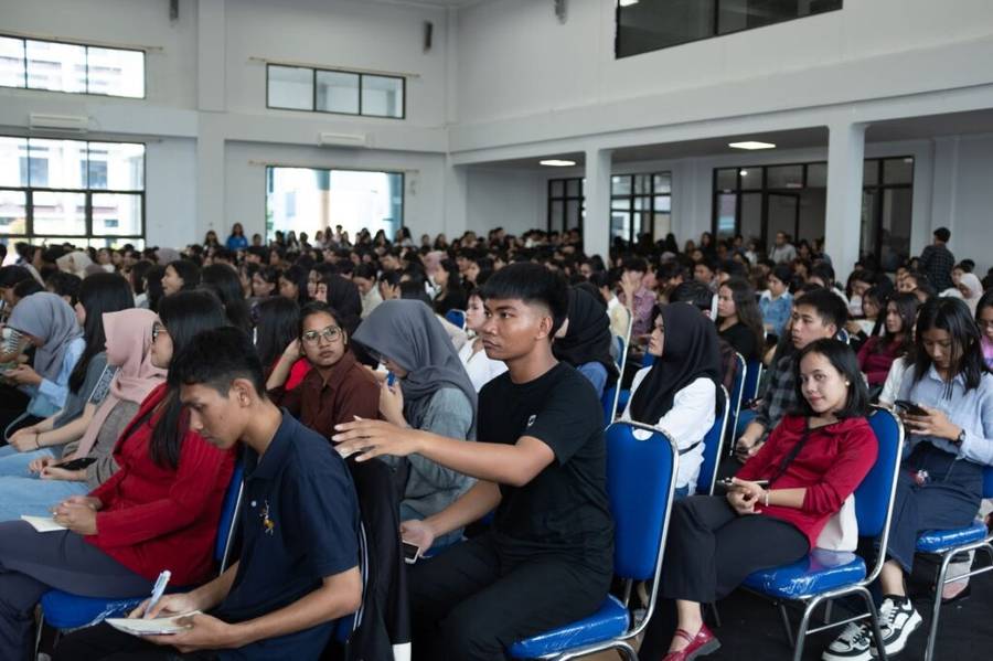 Web3 On Campus Kolaborasi IDNFT x OKX Hadir di Universitas Negeri Manado: Kupas Literasi Keuangan Digital dan Potensi Web3 & Kripto